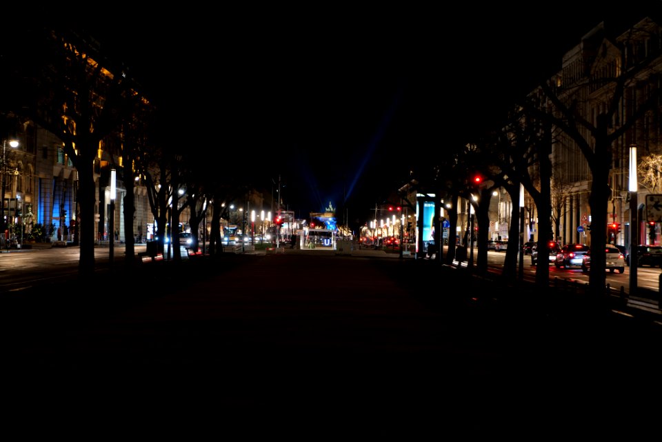 Preparation of ZDF new year TV show at Brandenburg gate 2020-12-30 02