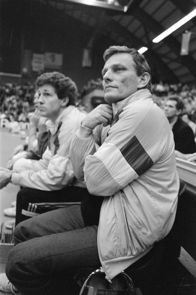 Pre-Olympisch volleybaltoernooi in Amsterdam Nederlandse coach Arie Selinger, Bestanddeelnr 934-1798