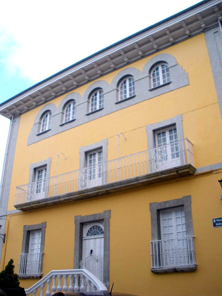 Pravia - Hotel Casona del Busto 2