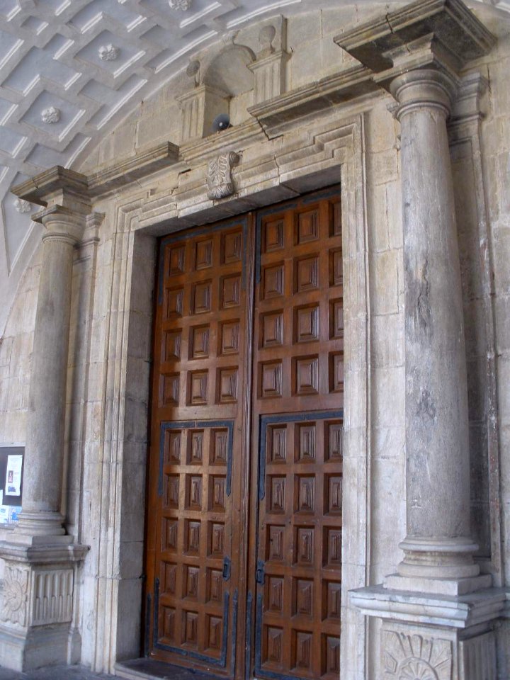 Pravia - Iglesia de Santa María la Mayor 04