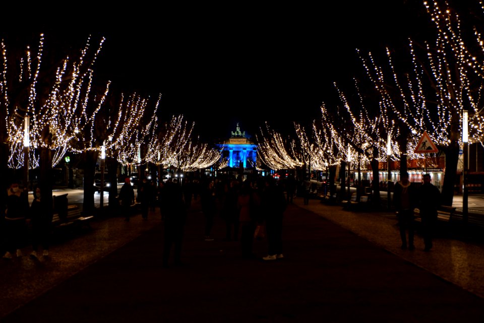 Preparation of ZDF new year TV show at Brandenburg gate 2020-12-30 04