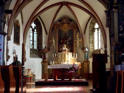 Presbytář kostela sv. Martina, Dolní Újezd