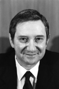 President-directeur van Porsche P. Schutz, Bestanddeelnr 932-4647
