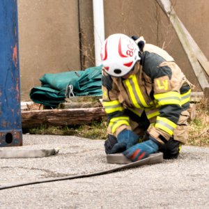 Preemraff firefighters training in Grötö industrial area 5 photo