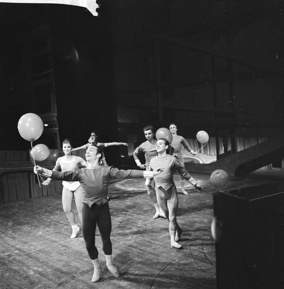 Premiere van Nationaal Ballet in Stadschouwburg Dansscenes, Bestanddeelnr 913-3173