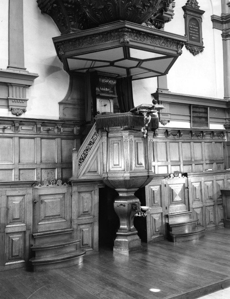Preekstoel in Remonstrantse kerk, Bestanddeelnr 907-0665