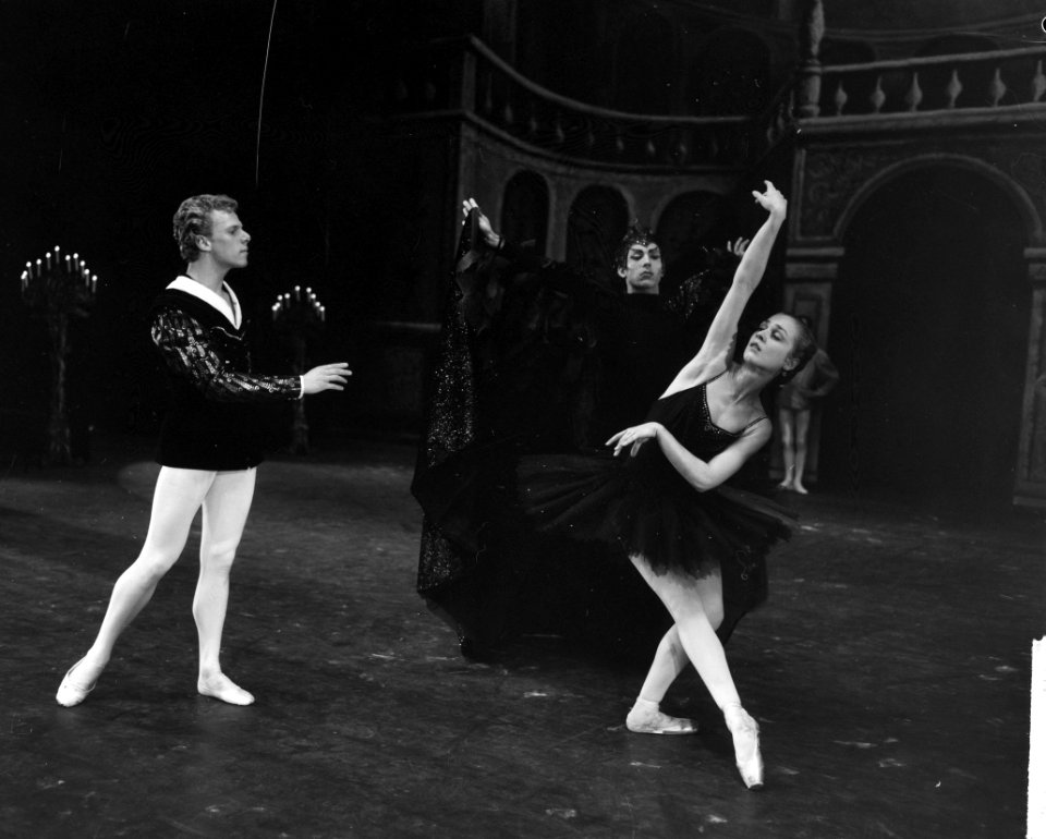 Premiere van Het Zwanenmeer door Nationaal Ballet te Apeldoorn, scene, Bestanddeelnr 917-5164