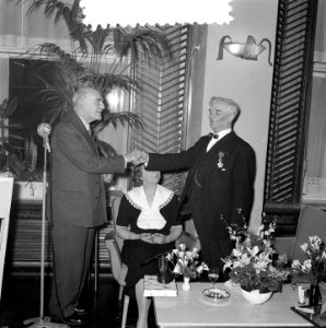 Receptie in het Carlton Hotel te Amsterdam ter ere van de op 25 januari 1956 60 , Bestanddeelnr 907-5649
