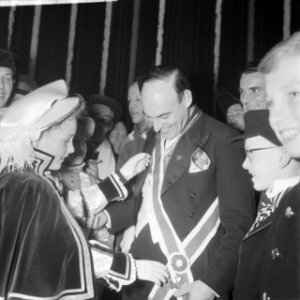 Receptie 80-jarig bestaan Oeteldonkse Carnavalvereniging Prins van Oeteldonk en, Bestanddeelnr 913-1962