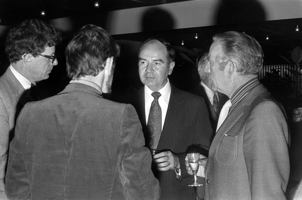 Receptie na de persconferentie, Bestanddeelnr 925-6773