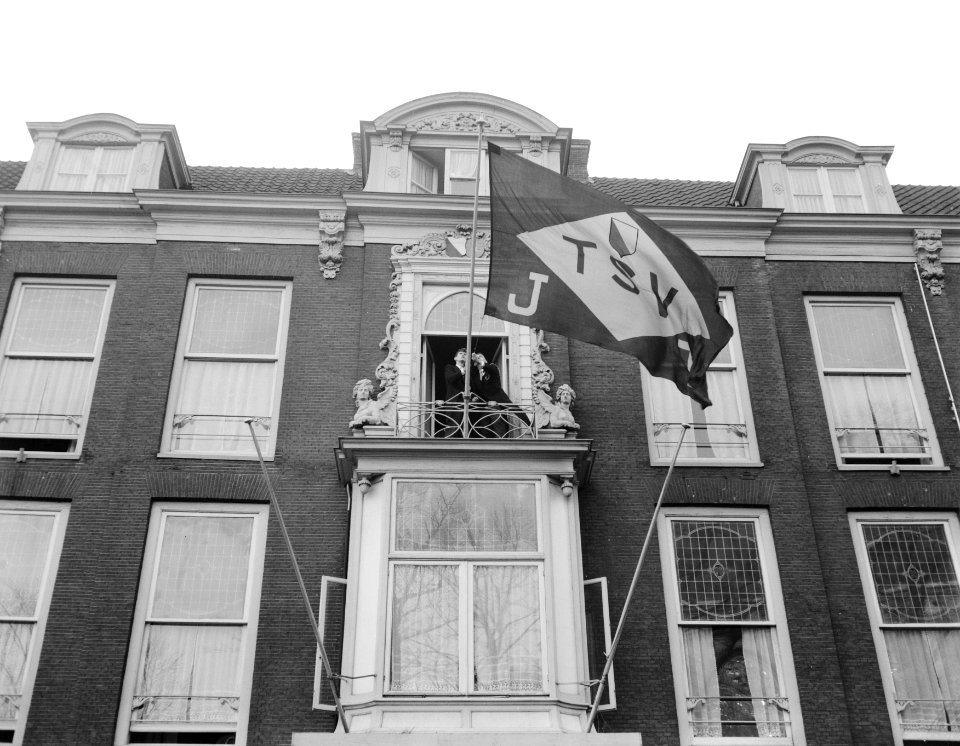 Receptie lustrumcommissie John Tomes in rest De Schouw te Utrecht, Bestanddeelnr 909-0941