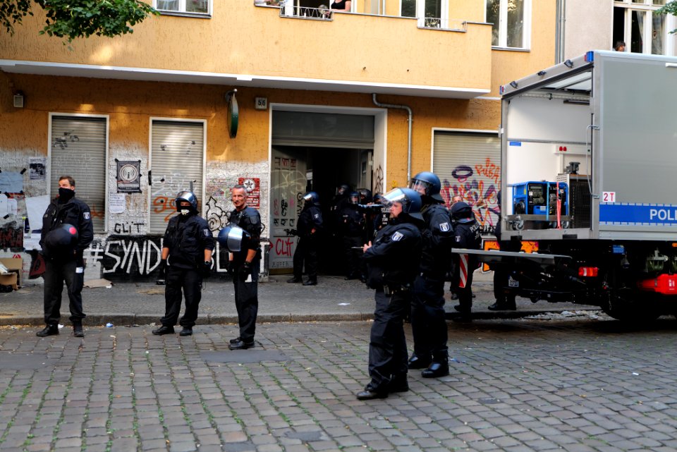 Preparation of Syndikat eviction 2020-08-07 34