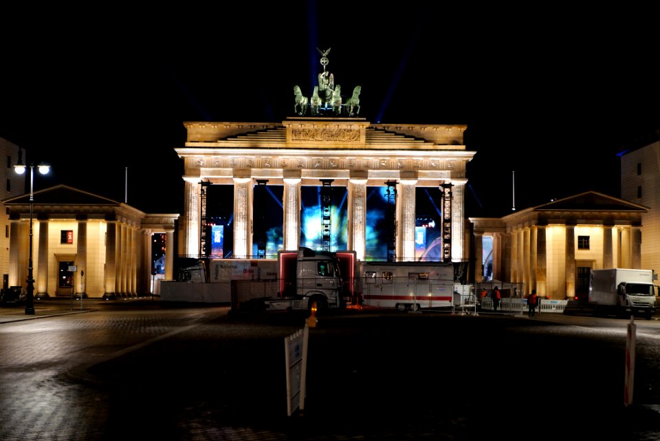 Preparation of ZDF new year TV show at Brandenburg gate 2020-12-30 34