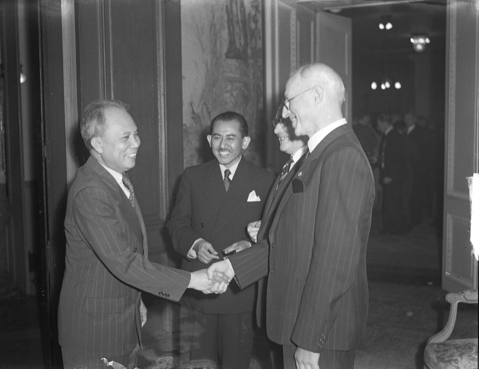 Receptie door Tweede Kamer aangeboden aan de Ronde Tafel Conferentie (RTC), Bestanddeelnr 903-6326