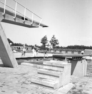 Recreatieterreinen, vliegvelden e.d., zwembaden, ouwehand, Bestanddeelnr 163-0669
