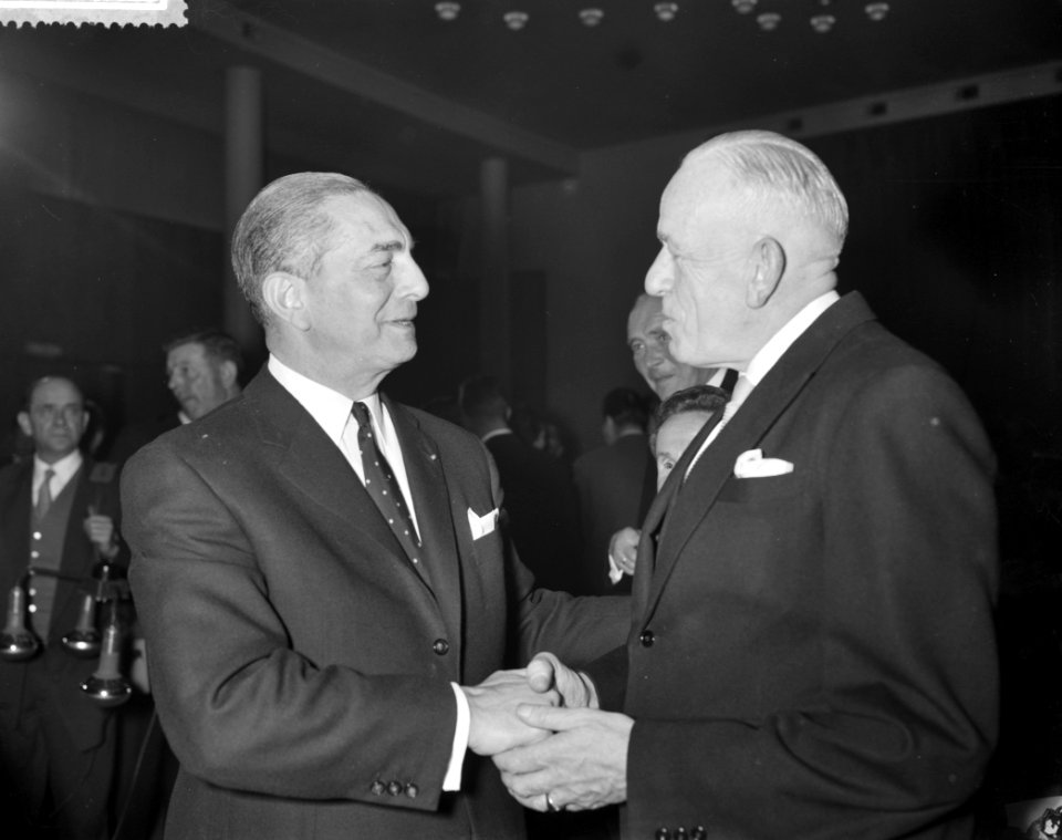 Receptie t.g.v. het 40-jarig bestaan van Polygoon in Esplanade te Utrecht, Bestanddeelnr 911-1258