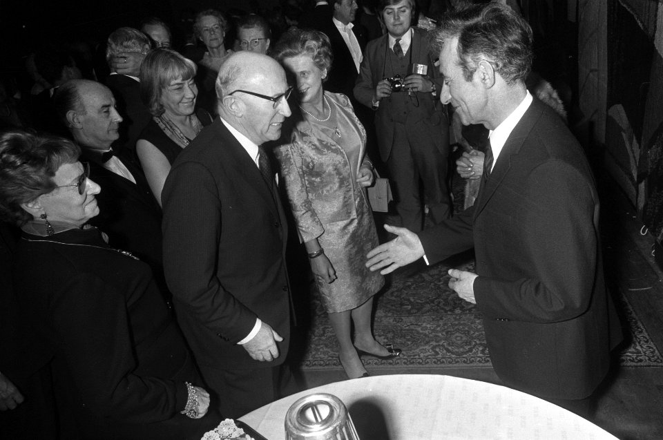 Receptie t.g.v. Dies Natalis van Amsterdam Universiteit in Hilton Hotel Amsterda, Bestanddeelnr 923-1376