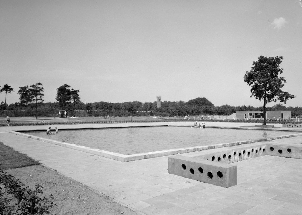 Recreatieterreinen, vliegvelden e.d., zwembaden, ouwehand, Bestanddeelnr 163-0675