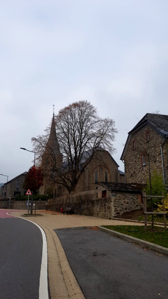 Recht-Kirche St. Aldegundis (2)