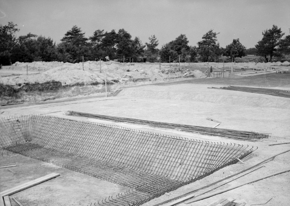 Recreatieterreinen, vliegvelden e.d., zwembaden, aanleg, de efteling, Bestanddeelnr 163-0371