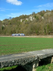 Rebdorf -Hochwassersteg, Bahnlinie