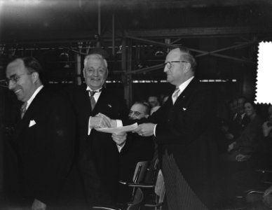 Receptie en vergadering in de RAI te Amsterdam, Bestanddeelnr 907-3962