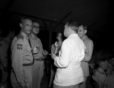 Receptie bij generaal-majoor C.H. de Quant, Bestanddeelnr 10378