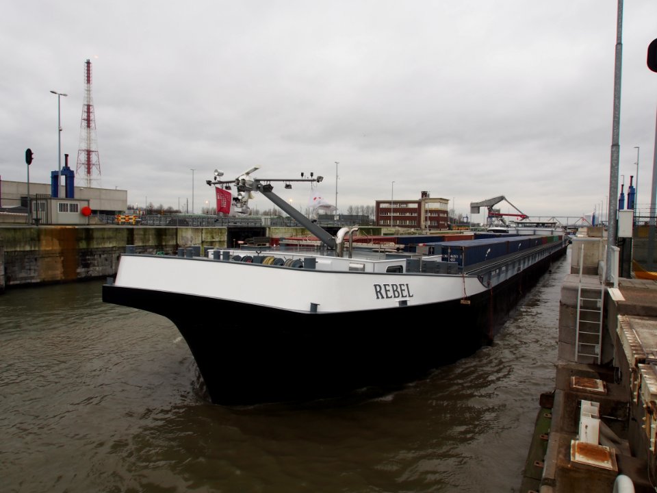 Rebel (ship, 2009) ENI 06105090 Van Cauwelaersluis Port of Antwerp