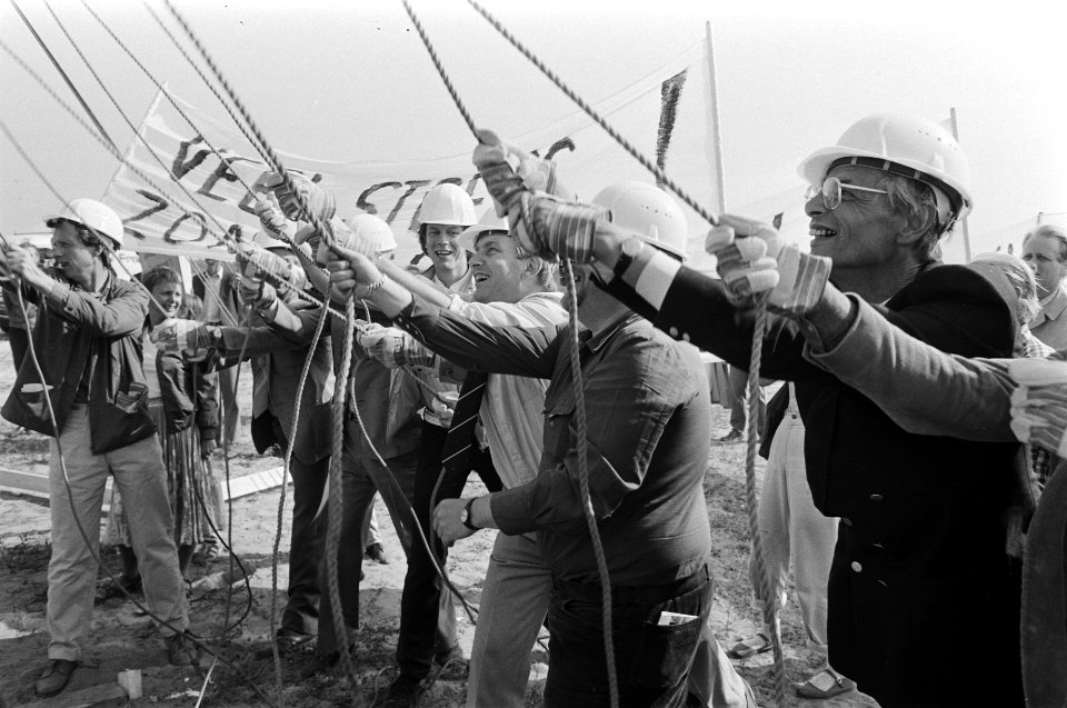Rechts dhr. Van der Dussen, Bestanddeelnr 932-6788