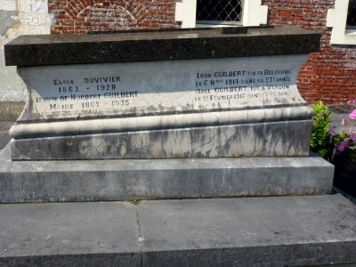 Rebergues (Pas-de-Calais) tombe de guerre