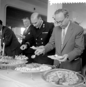Receptie tgv de opening van de nieuwe fabriek, Bestanddeelnr 908-7867