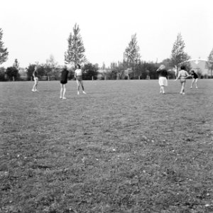 Recreatieterreinen, vliegvelden ed, sportvelden, speelweides, Bestanddeelnr 163-0929