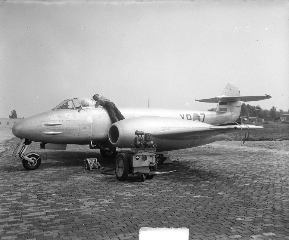 Recordvlucht Gloster Meteor boven Ameland, Bestanddeelnr 903-5733