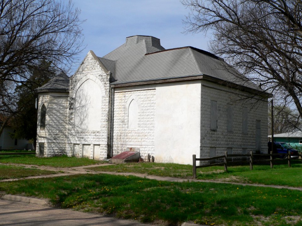 Red Cloud, Nebraska M.E. Church from NE 1
