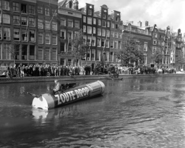 Reclame Venco zoute drop in Keizersgracht, Bestanddeelnr 907-9608