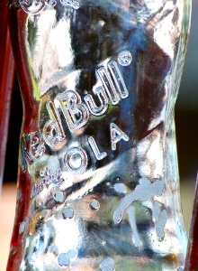 Red Bull Cola Flaschen 02 photo