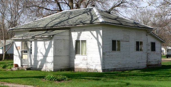 Red Cloud, Nebraska 925 N Locust