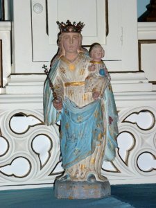 Recques-sur-Hem (Pas-de-Calais) Chapelle Notre-Dame-des-Bois, la statue de Notre-Dame-des-Bois