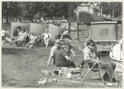 Recreatie aan de Spaarndammerweg bij Spaarhovestraat