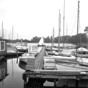 Recreatieterreinen, vliegvelden ed, jachthavens, boten, Bestanddeelnr 163-1004