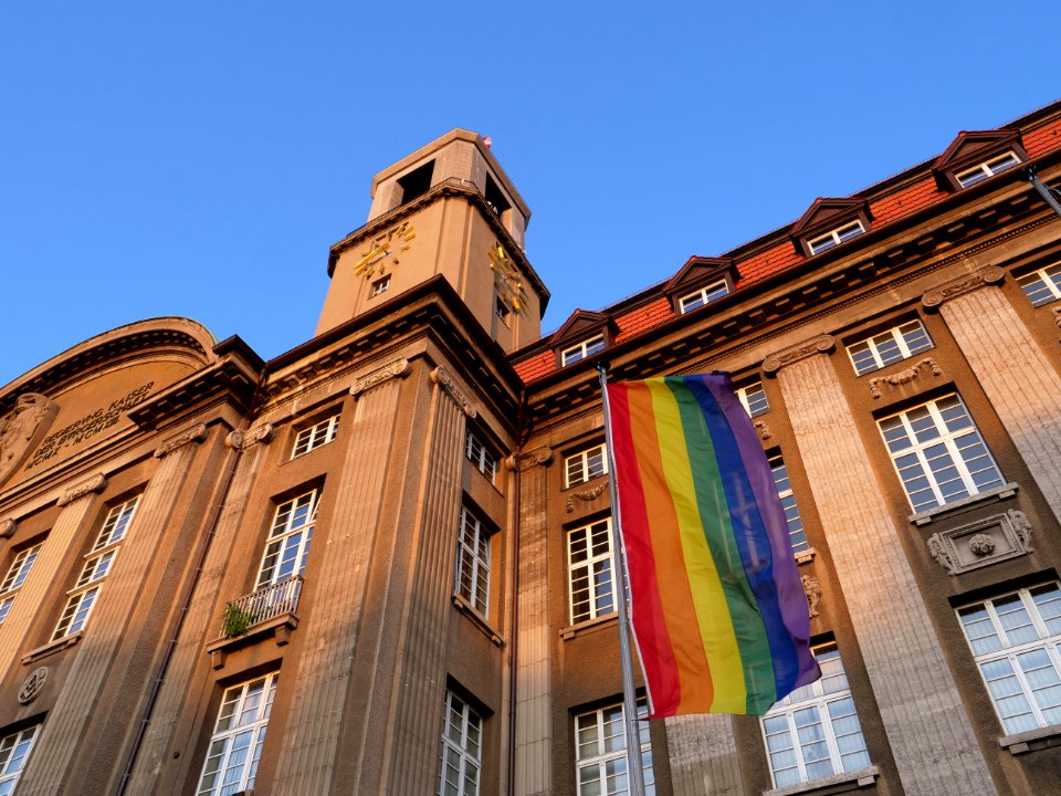 Rathaus Spandau with rainbow flag 03