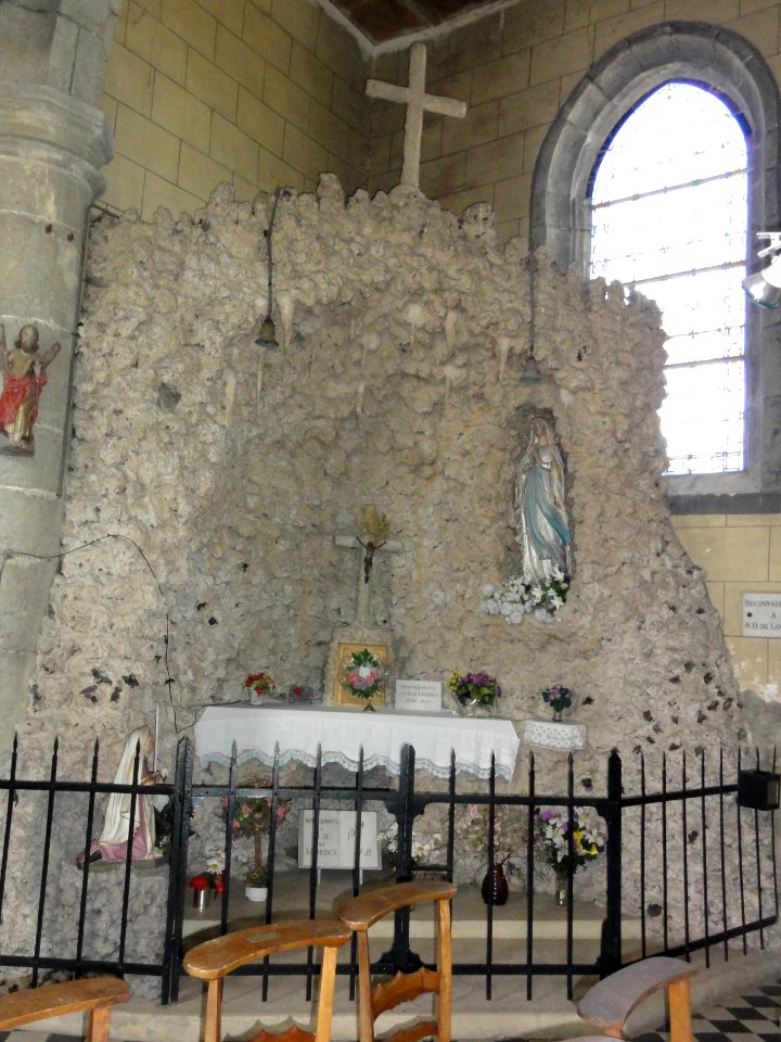 Ramousies (Nord, Fr) église,grotte de Lourdes