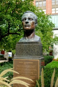 Raoul Wallenberg by Paul Lancz, 1995 - Montreal, Canada - DSC07713