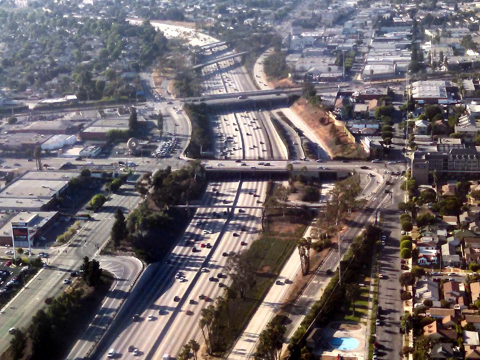 Randy's Donut LA seen from Air