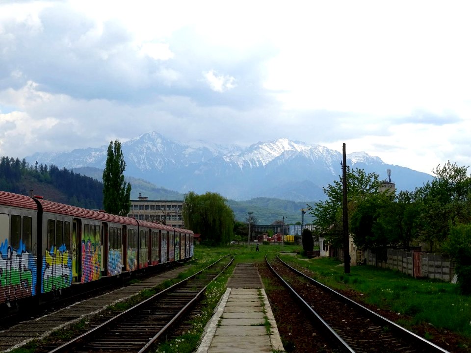 Rasnov station 2016.04