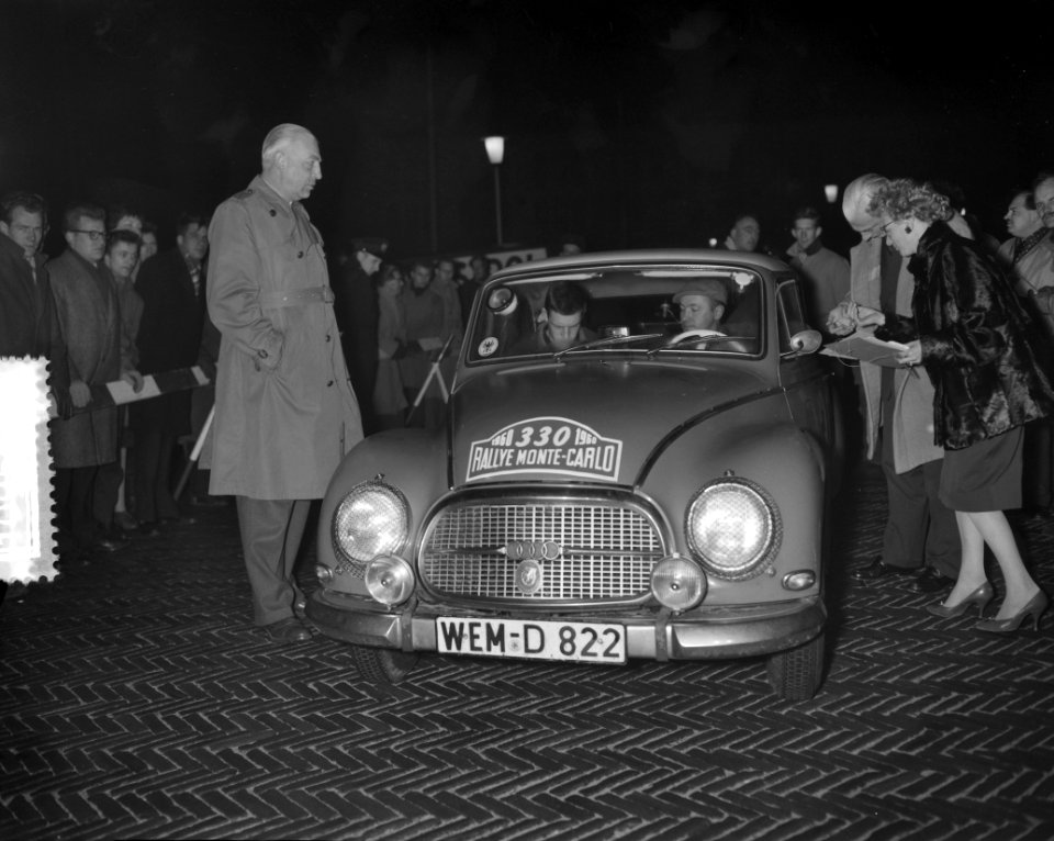 Rally Monte Carlo 1960 vertrek Den Haag, Bestanddeelnr 910-9566