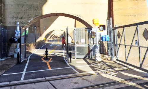 Randalls Island Connector south thru RR Xing jeh photo