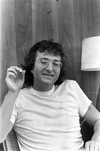Randy Newman (muzikant, opdracht Haagse Courant), Bestanddeelnr 927-2100