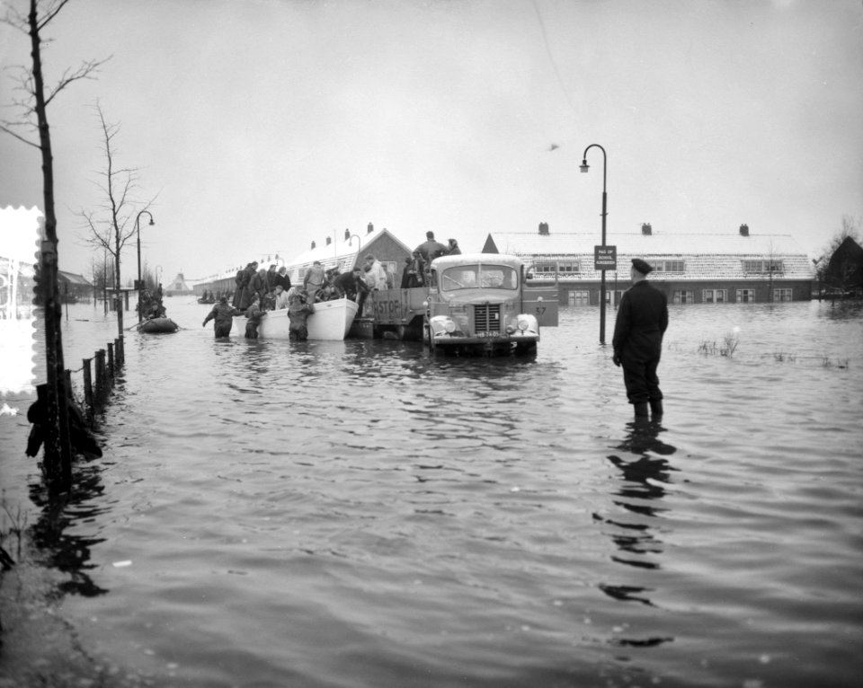 Ramp Tuindorp Oostzaan, Bestanddeelnr 910-9424