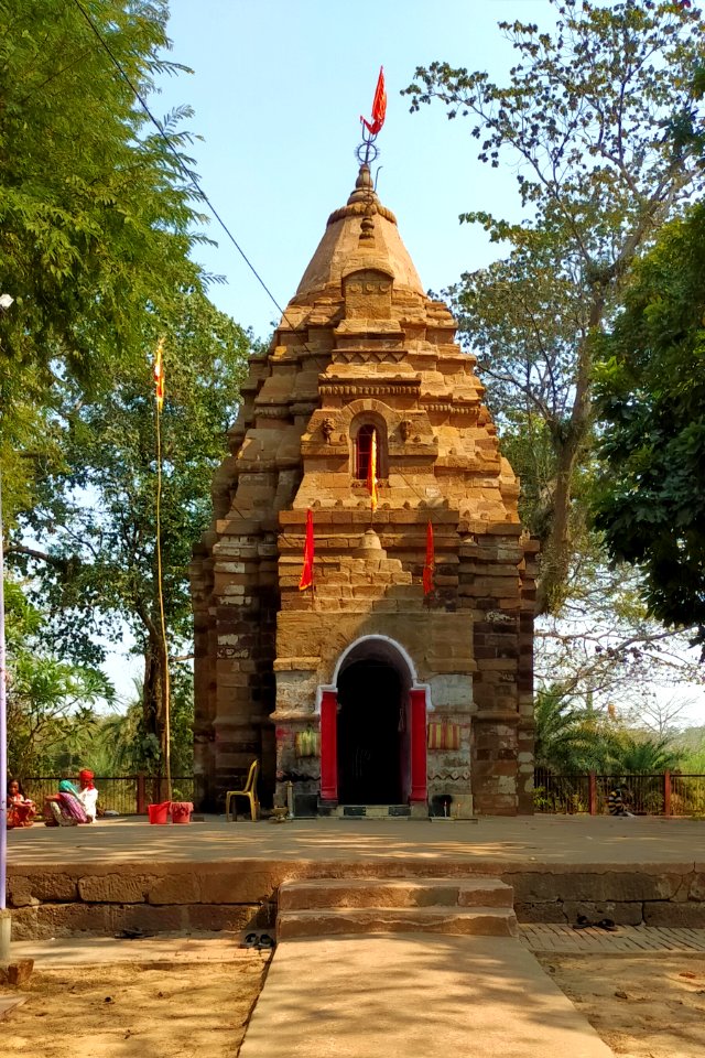 Rarheswar Shiv Temple, Arrah, Birbhum